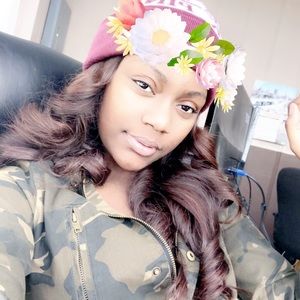 Meet your Posher, Aniya